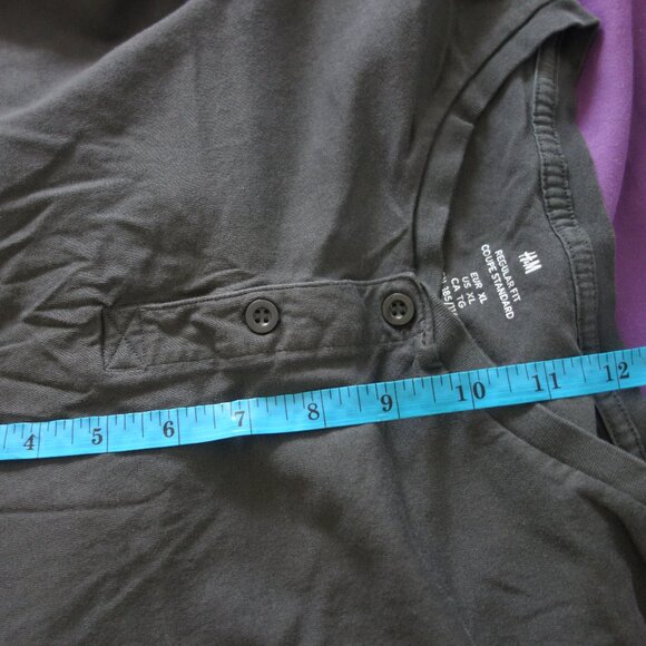 H&M Regular Fit Two Button Long Sleeve 100% Cotton Grey Size XL T-Shirt - Picture 5 of 10